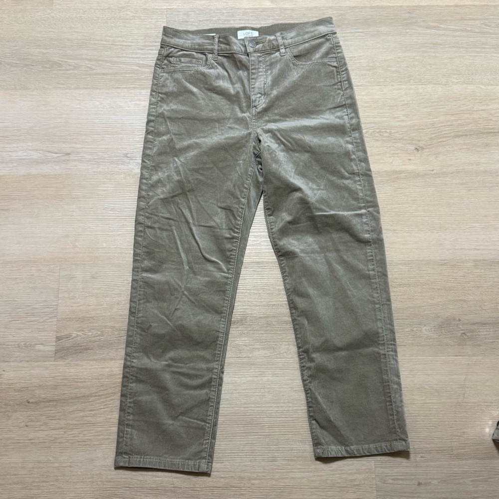 LOFT NWOT Women's Petite Slim Straight Velvet Pants in Tan